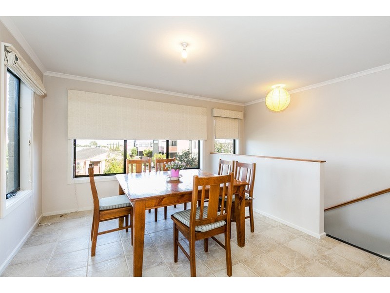 15 Pomora Avenue, Torquay VIC 3228