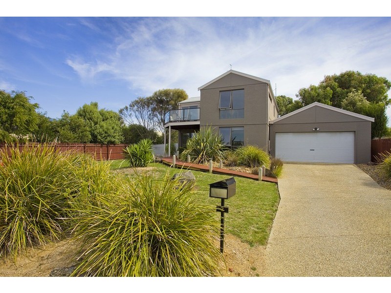2 Afzan Court, Torquay VIC 3228