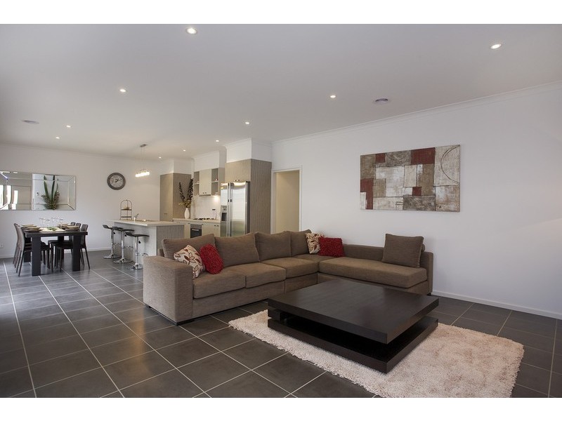 27 Longshore Street, Torquay VIC 3228