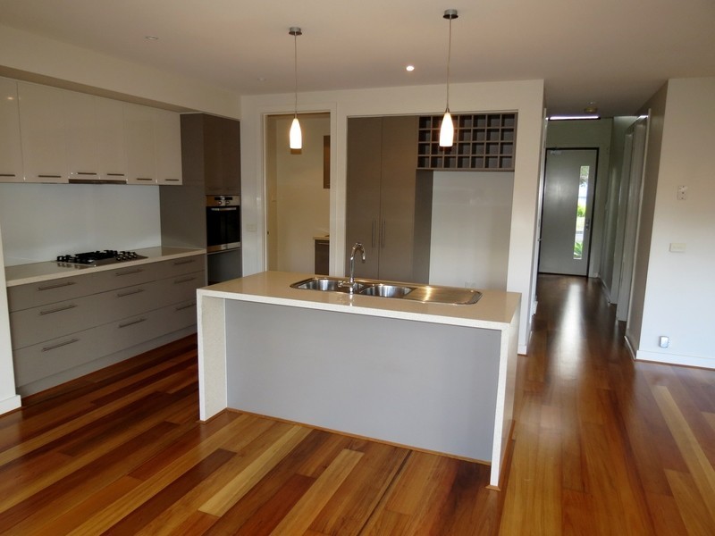 2H Riverside Drive, Torquay VIC 3228