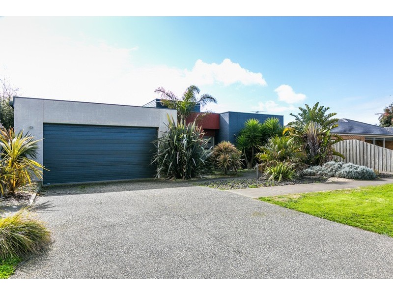 31 Pacific Drive, Torquay VIC 3228