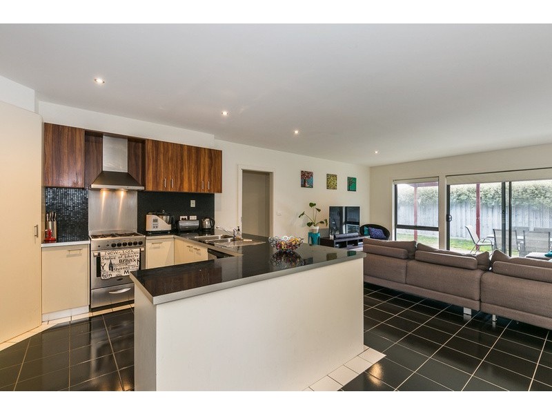31 Pacific Drive, Torquay VIC 3228