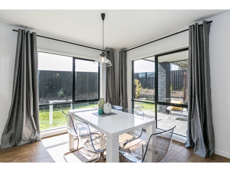 136 Beach Road, Torquay VIC 3228