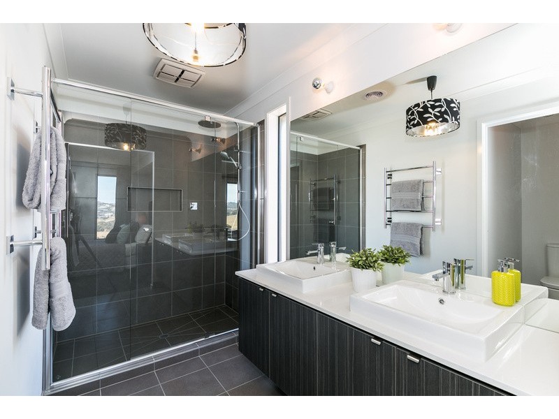 136 Beach Road, Torquay VIC 3228