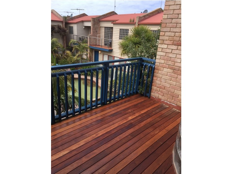 8/71 Geelong Road, Torquay VIC 3228