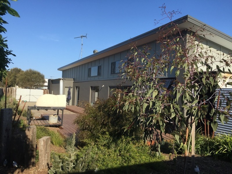 14 Ballyliffen Crescent, Torquay VIC 3228