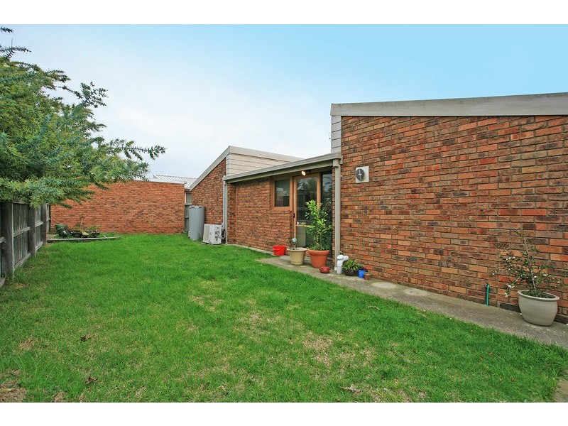 2/1311 Horseshoe Bend Road, Torquay VIC 3228