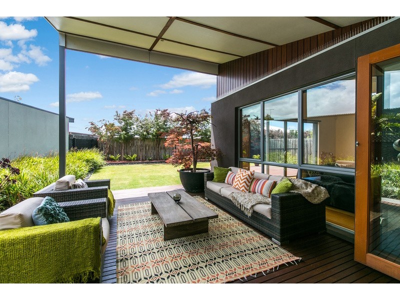 15 Bass Drive, Torquay VIC 3228