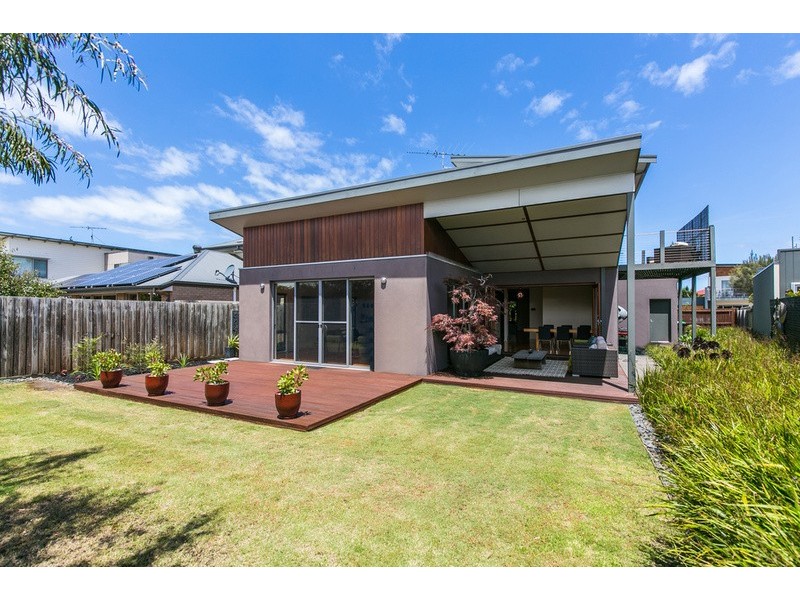 15 Bass Drive, Torquay VIC 3228