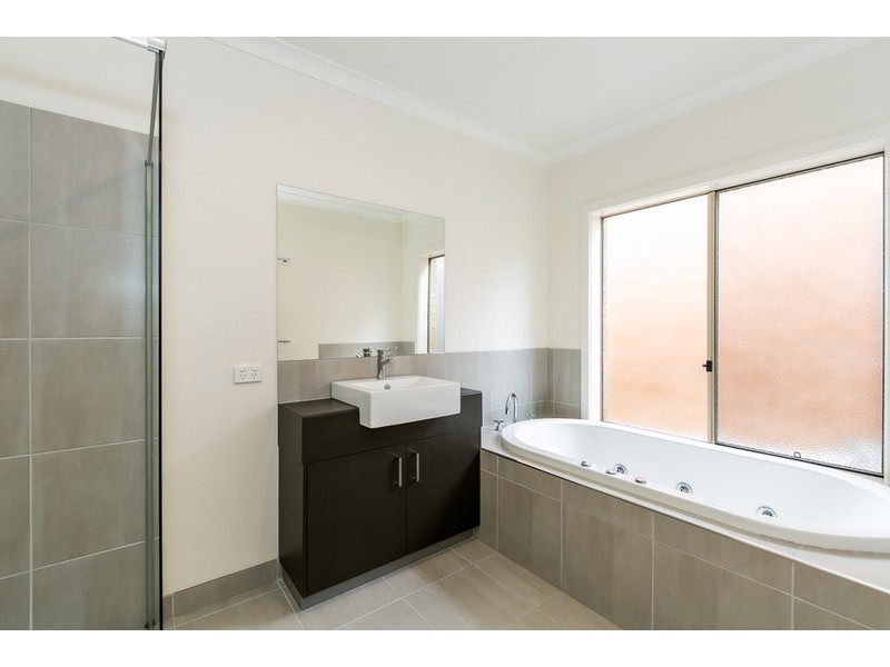 5 Warrin Street, Torquay VIC 3228