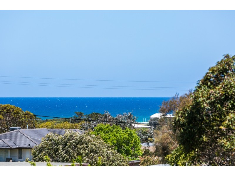 3/40 Geelong Road, Torquay VIC 3228