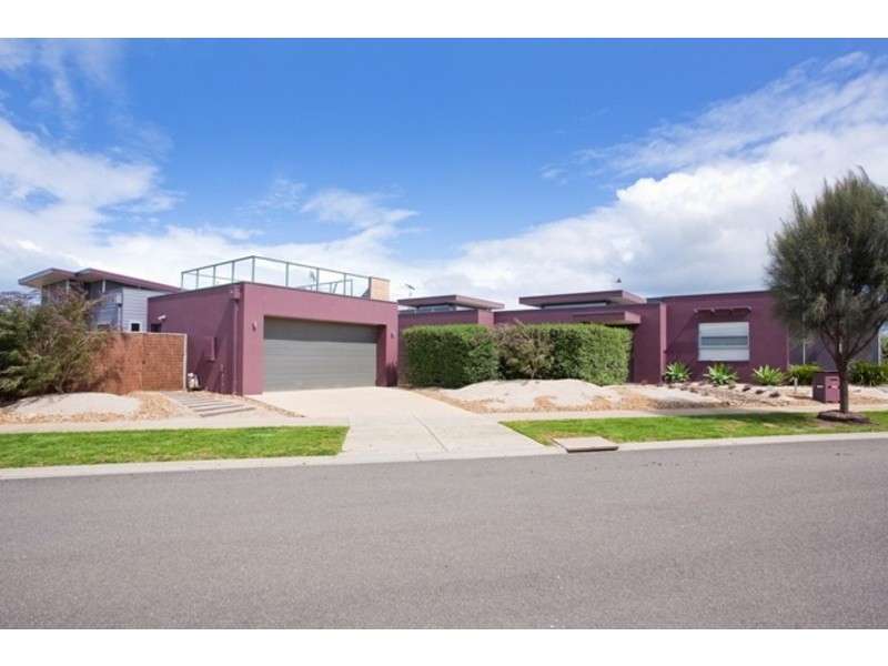 2 Gleneagles Close, Torquay VIC 3228