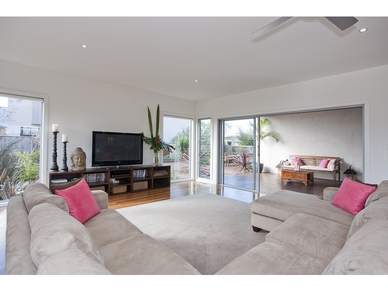 11 Headland Drive, Torquay VIC 3228