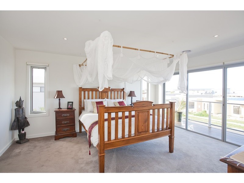 11 Headland Drive, Torquay VIC 3228