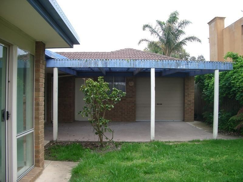 16 Glaneuse Avenue, Torquay VIC 3228