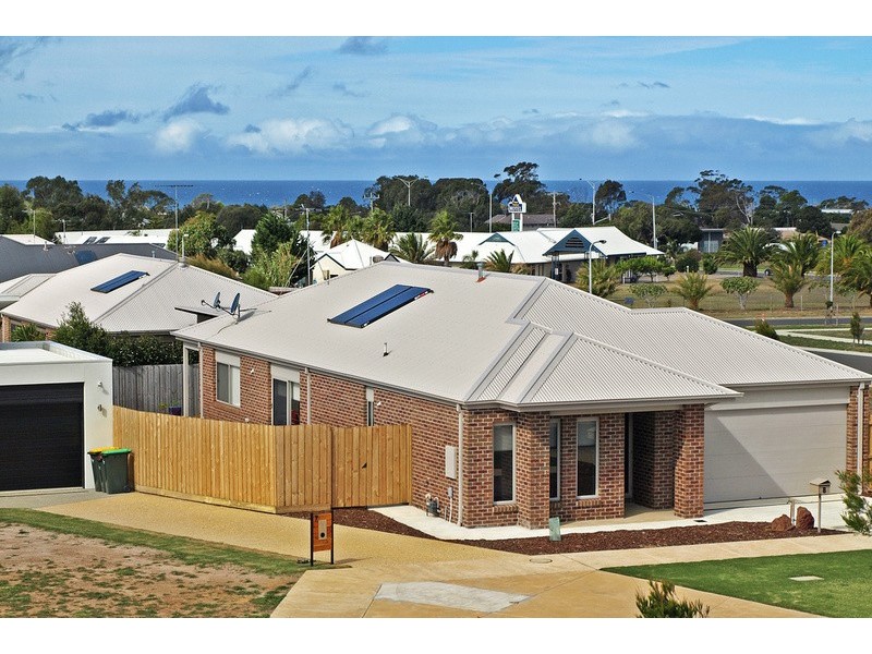 4 Brooker Place, Torquay VIC 3228