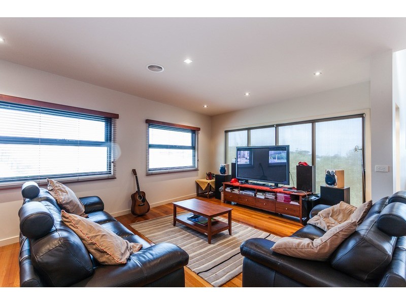 77 Alleyne Avenue, Torquay VIC 3228