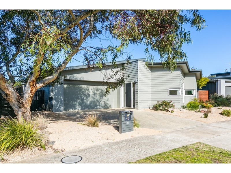40 St Georges Way, Torquay VIC 3228