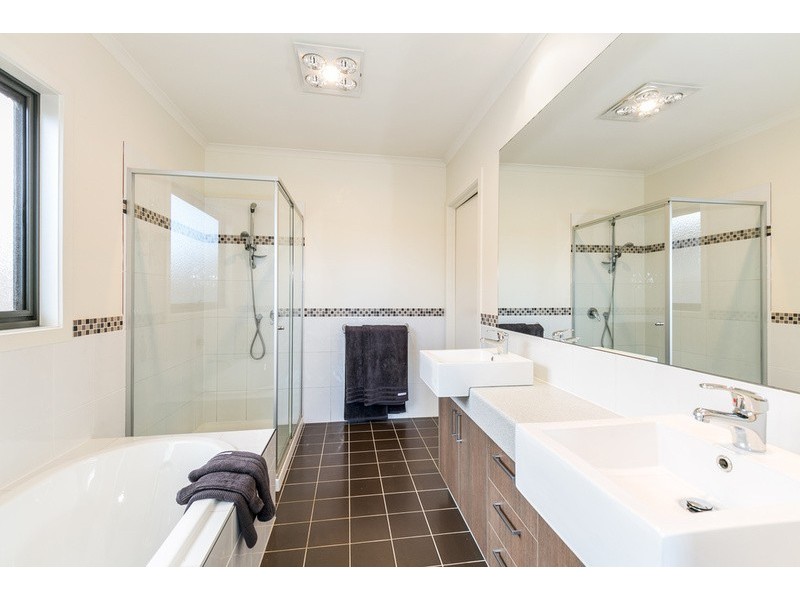 40 St Georges Way, Torquay VIC 3228