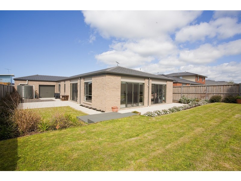 22  Centreside Drive, Torquay VIC 3228
