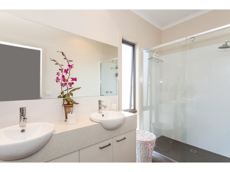 17 Eton Road, Torquay VIC 3228