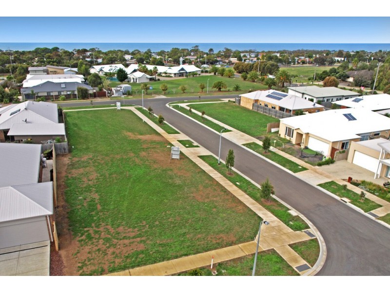 9 Brooker Place, Torquay VIC 3228