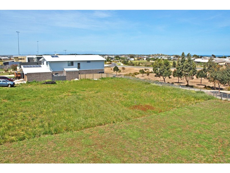 11 Seaward Way, Torquay VIC 3228