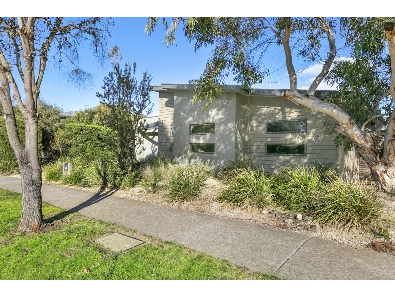 42 St Georges Way, Torquay VIC 3228