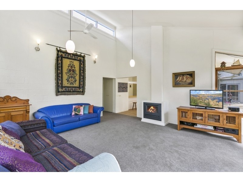 235 Messmate Road, Torquay VIC 3228