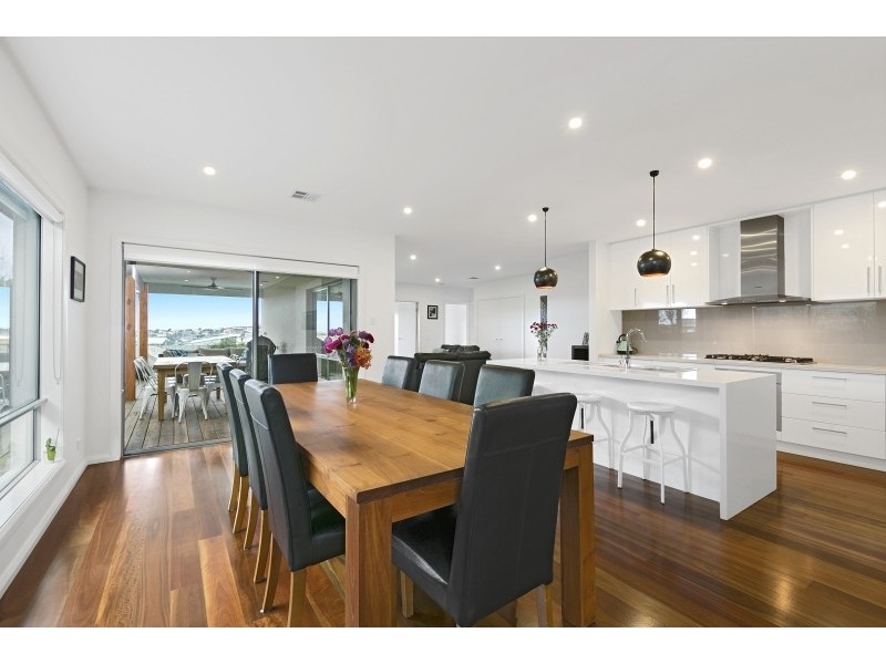 9 Sea Breeze Drive, Torquay VIC 3228