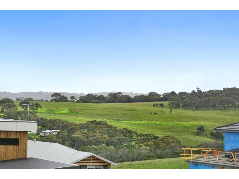 9 Sea Breeze Drive, Torquay VIC 3228