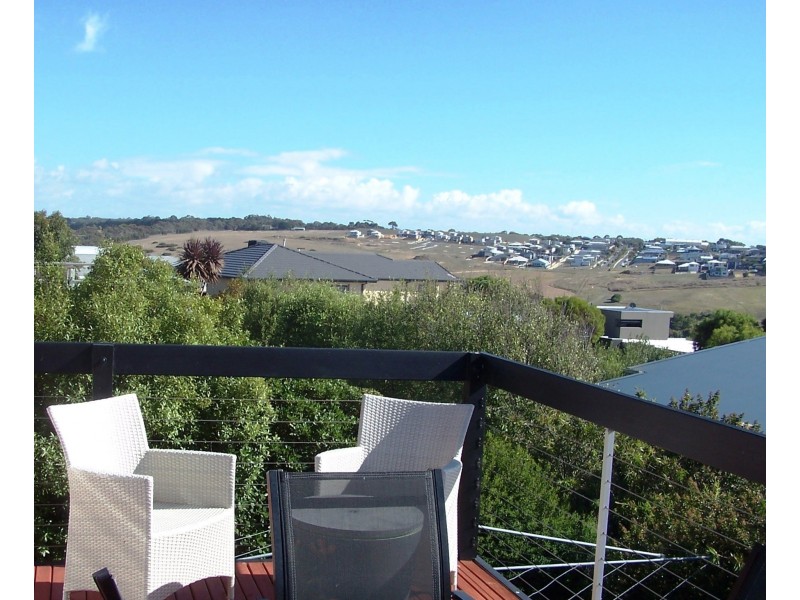 54 Ocean View Cres, Torquay VIC 3228