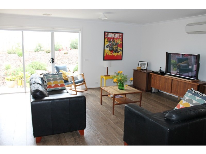 124 Beach Road, Torquay VIC 3228