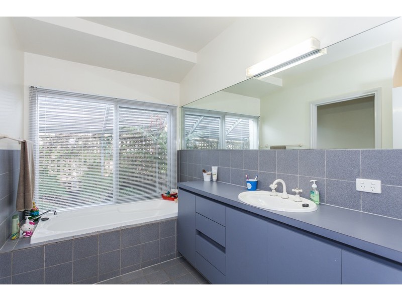 16 Casino Court, Torquay VIC 3228