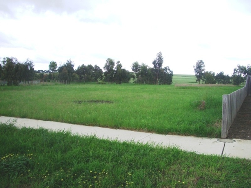 36 Greenfields Drive, Moriac VIC 3240