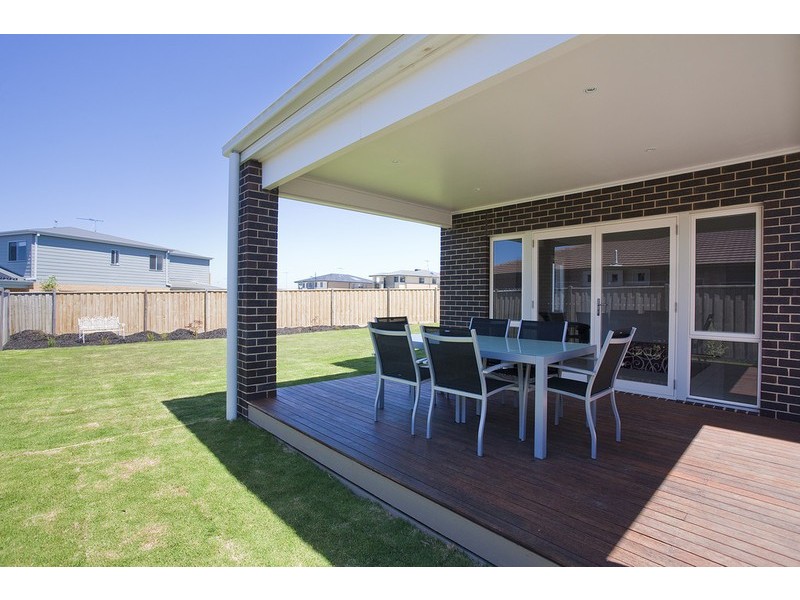 11 Nautical Rise, Torquay VIC 3228