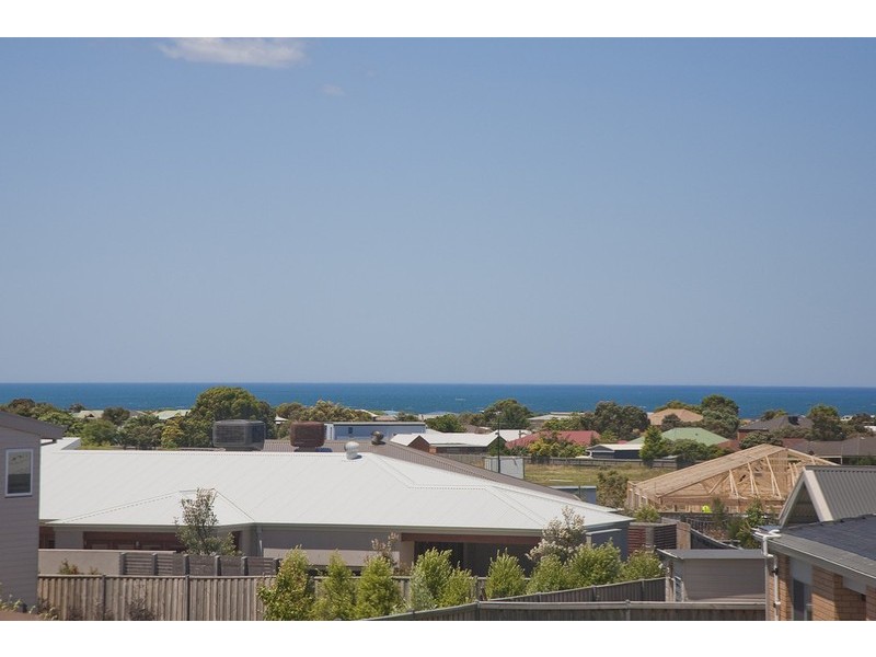 11 Nautical Rise, Torquay VIC 3228