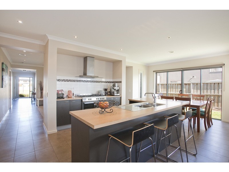 30 Centreside Drive, Torquay VIC 3228