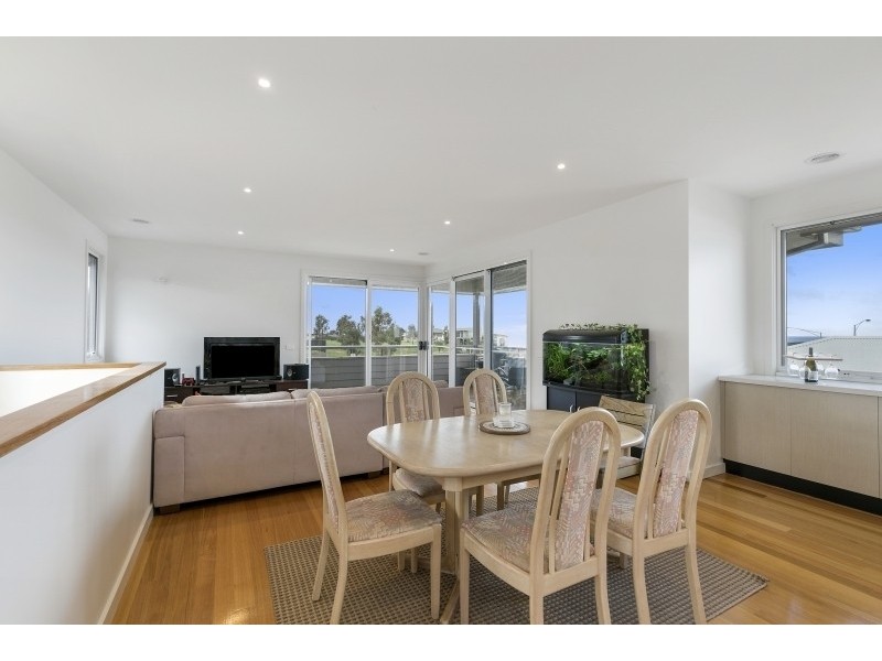 1 / 20 Eton Road, Torquay VIC 3228