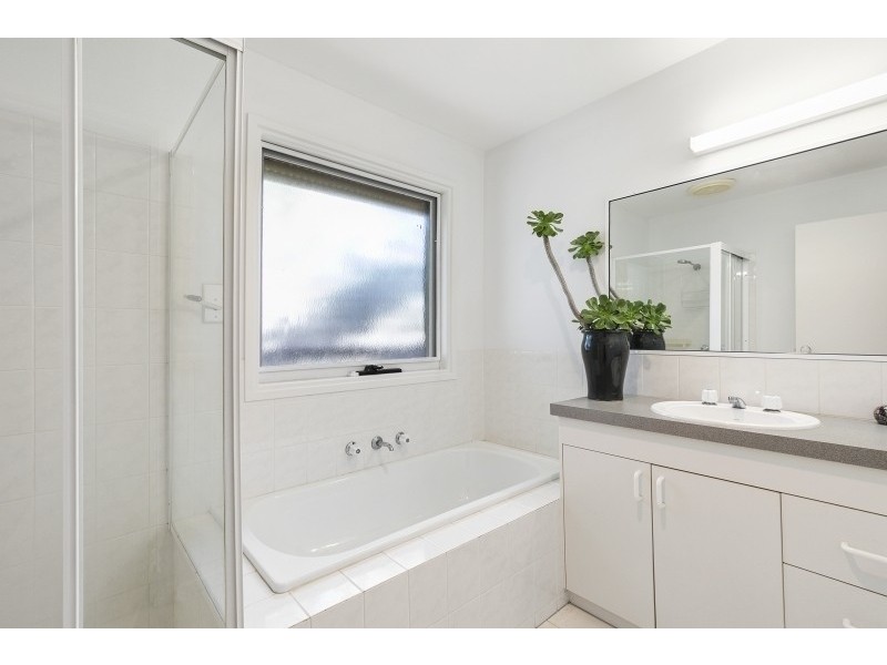 2 Petriana Court, Torquay VIC 3228