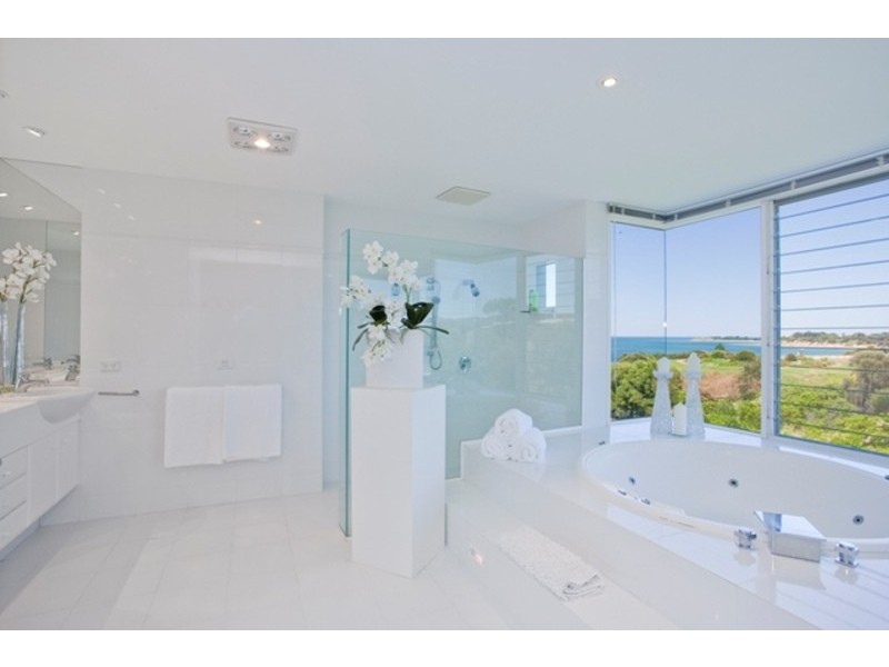 114  The Esplanade, Torquay VIC 3228