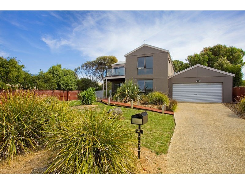 2 Afzan Court, Torquay VIC 3228