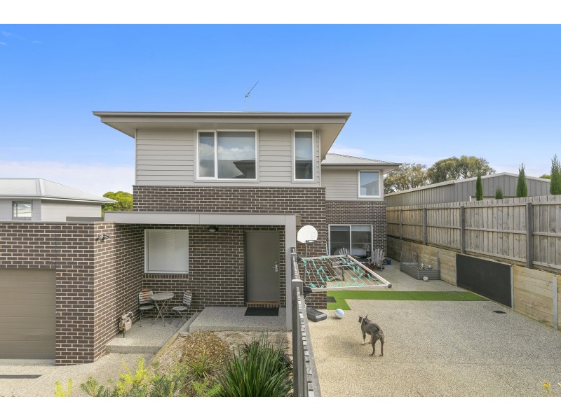 1/20 Eton Road, Torquay VIC 3228