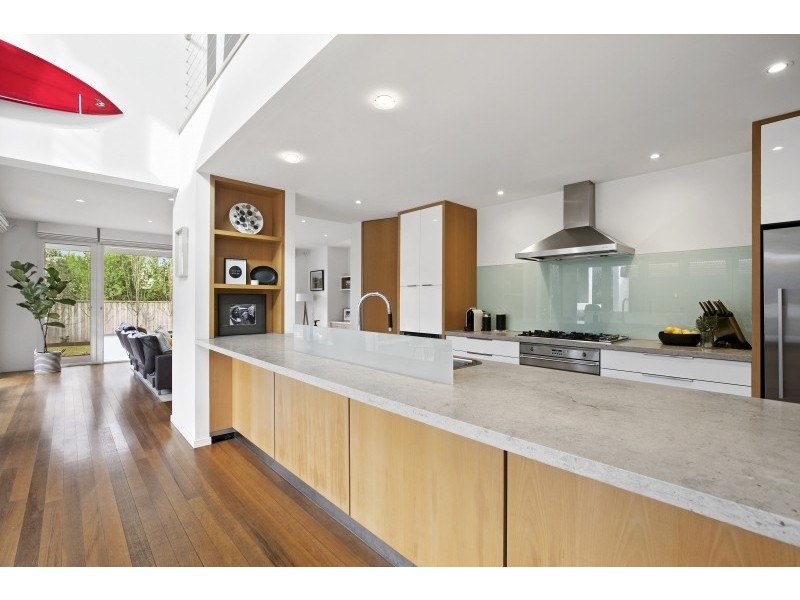 10 Pride Street, Torquay VIC 3228