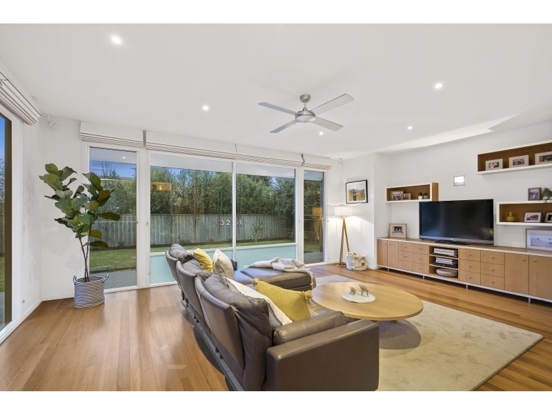 10 Pride Street, Torquay VIC 3228