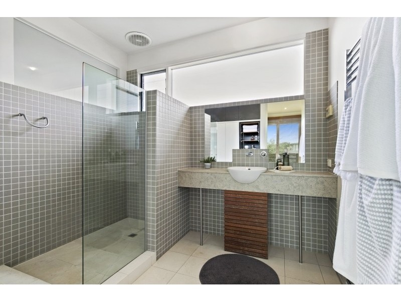 10 Pride Street, Torquay VIC 3228