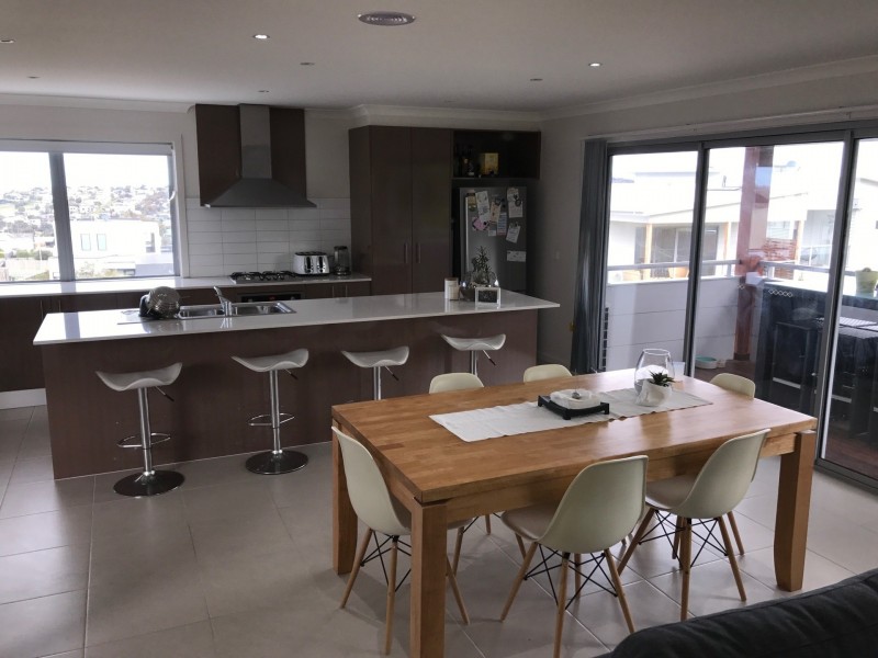 2 / 22 Eton Road, Torquay VIC 3228