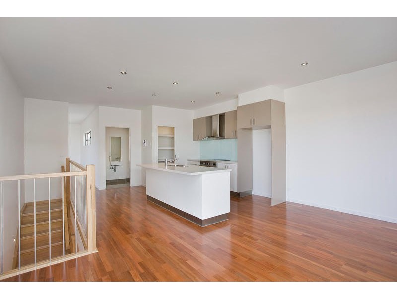 4/20-22 Surfcoast Highway, Torquay VIC 3228