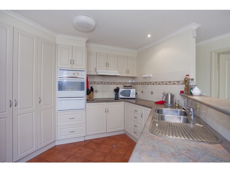 12 Boscarne Avenue, Torquay VIC 3228