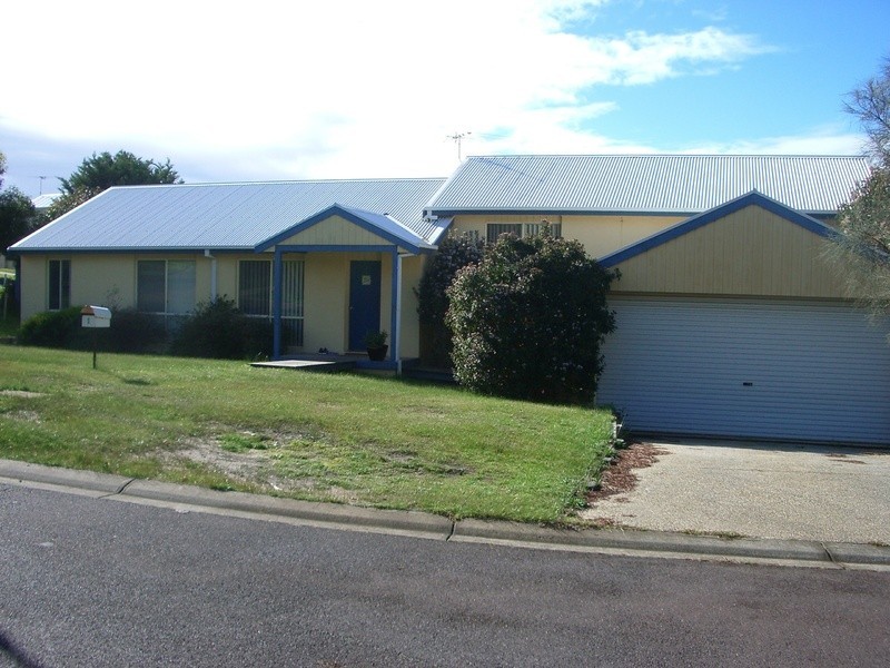 1  Malibu Place, Torquay VIC 3228